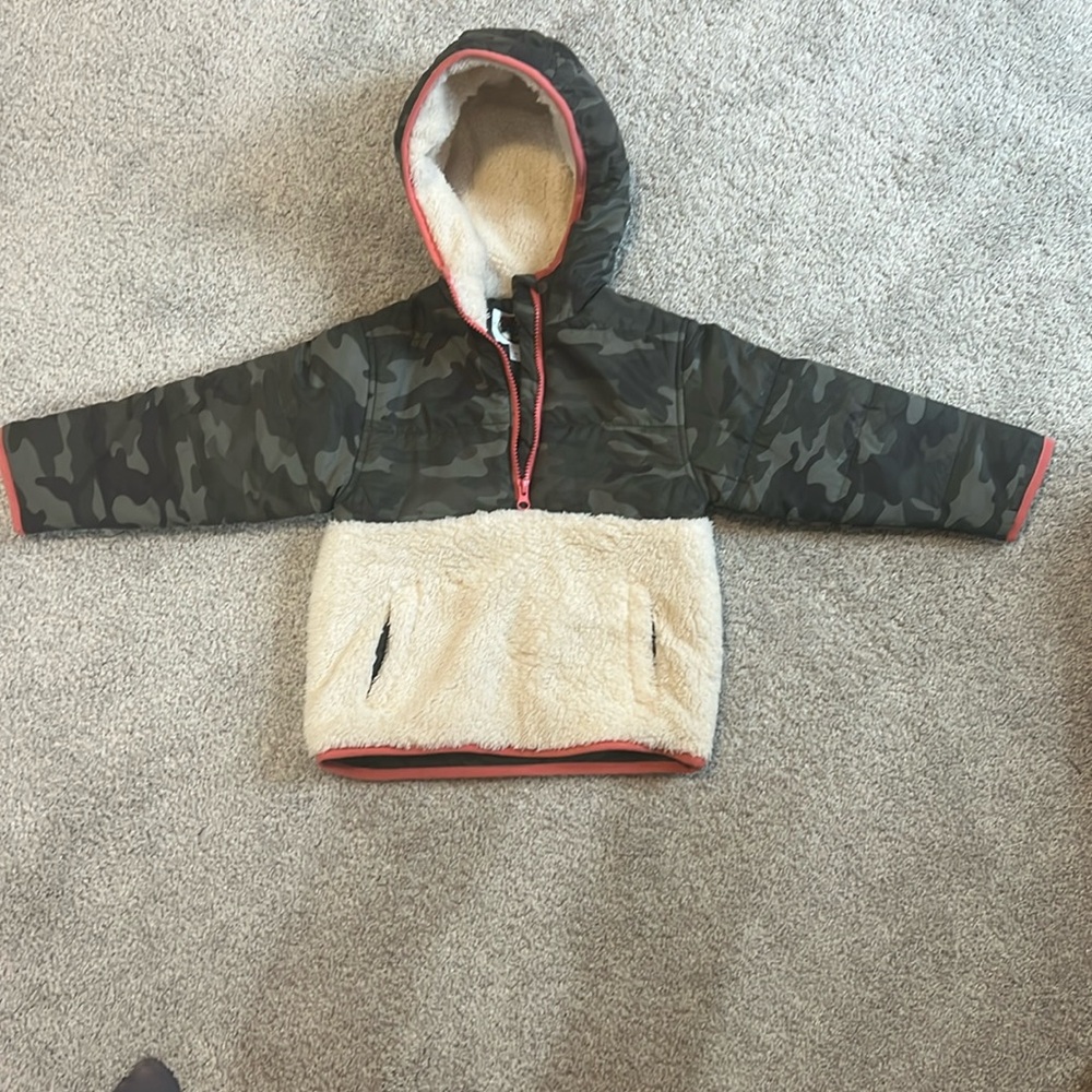 Outdoor Kids. Bass Pro shop. Girls size xs pullover still with tags. See photo.